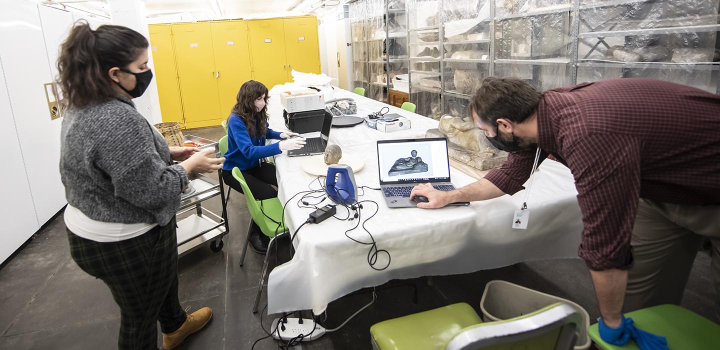 Pitt team using 3D scanners on ancient objects