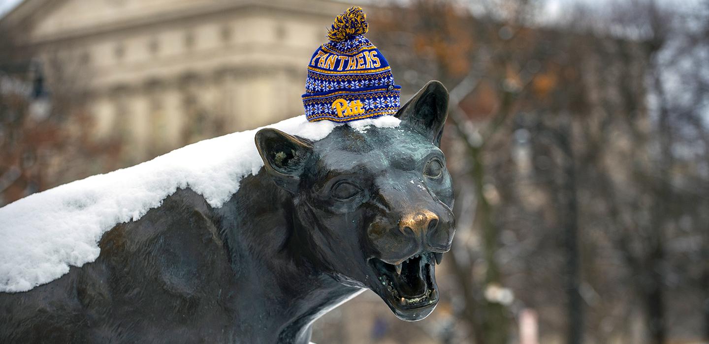 panther statue with a Pitt hat on top