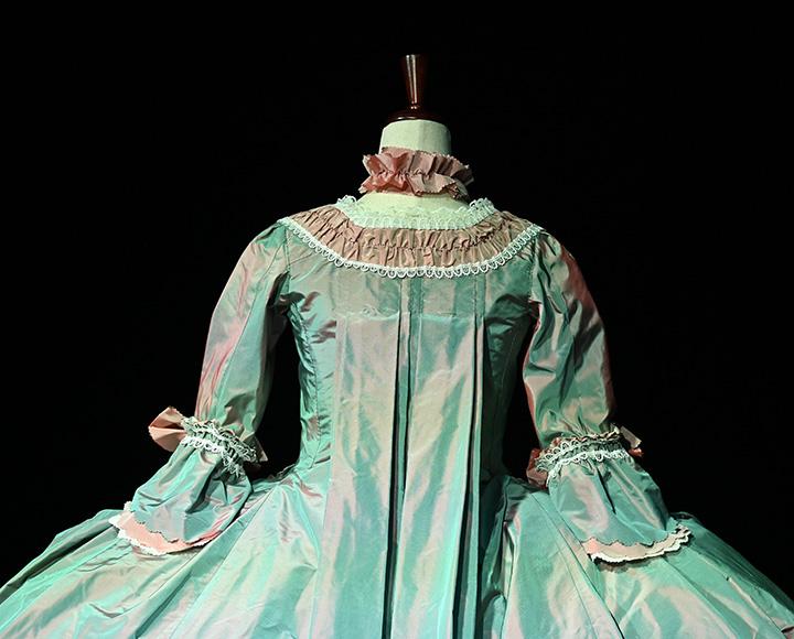 The dress' petticoats from behind