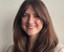 Claire Hopkins headshot