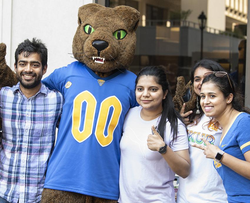 Pitt Students with Roc