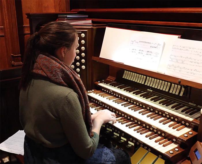 Altunin plays the Heinz Chapel organ.