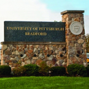 Pitt-Bradford monument sign